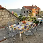 And By The Sea - Dubrovnik - 2682 بيت ضيافة سلانو