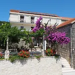 Apartments And Rooms By The Sea Slano - Dubrovnik - 2682 3*